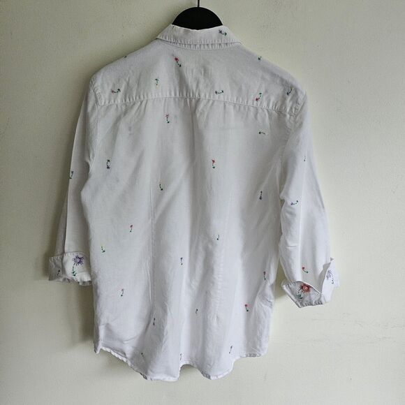 Vintage Talbots White Linen Blend Floral Embroidered Button Up Shirt. 3/4 Sleeve - Picture 3 of 10